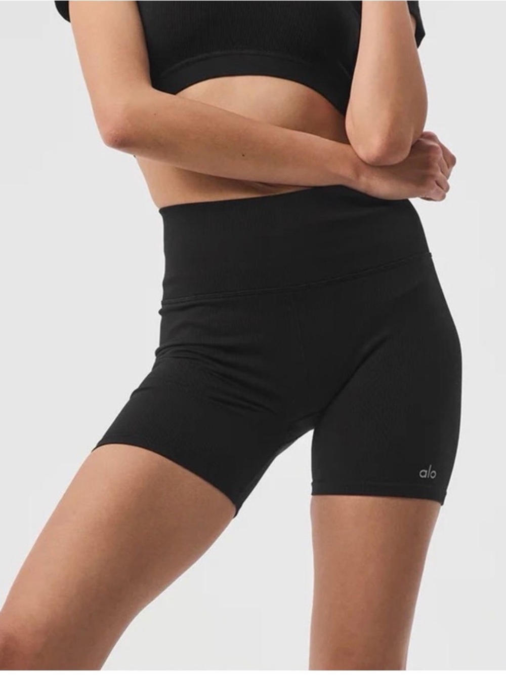 Alo Yoga 5” Seamless Ribbed Favorite Short Biker Athletic Black Workout Women S?